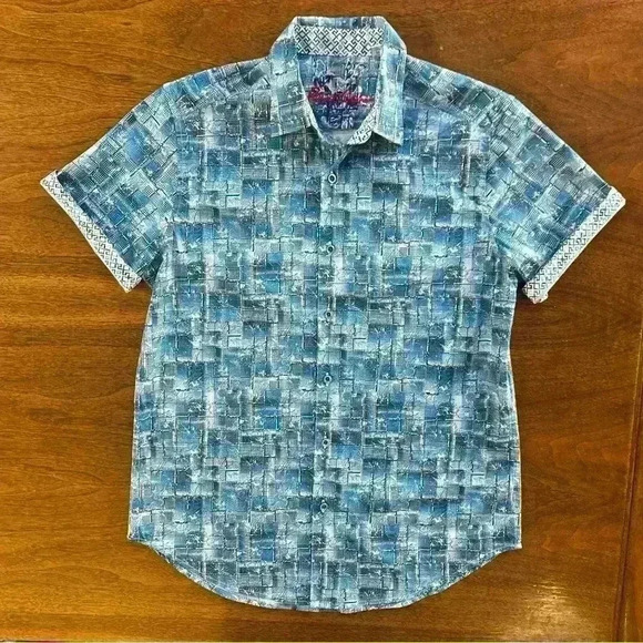Robert Graham Blue/White Short Sleeve Classic Fit Shirt Medium EUC! - Picture 4 of 8